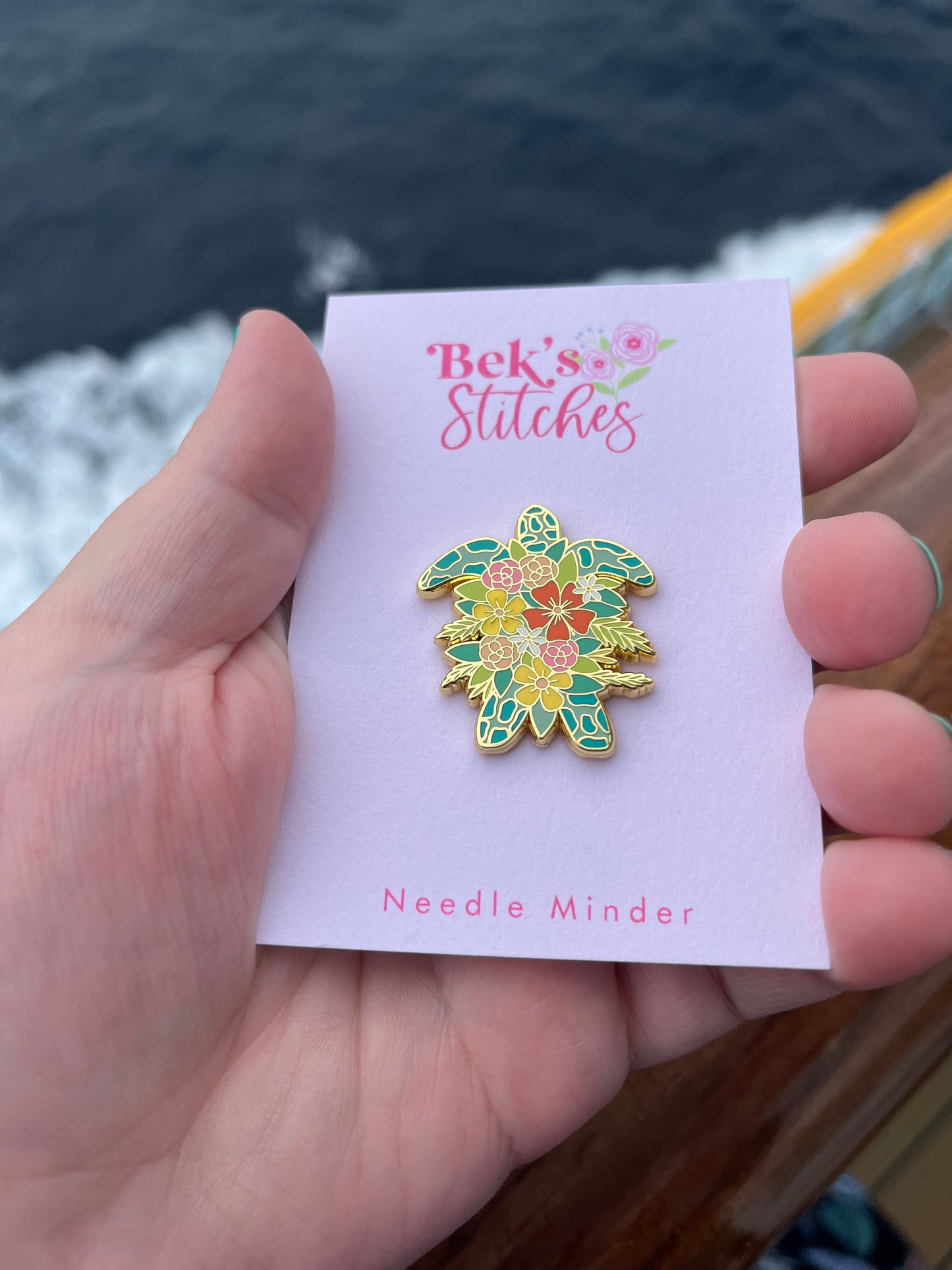Floral Sea Turtle Enamel Needle Minder - Embroidery Accesory/Needle Magnet