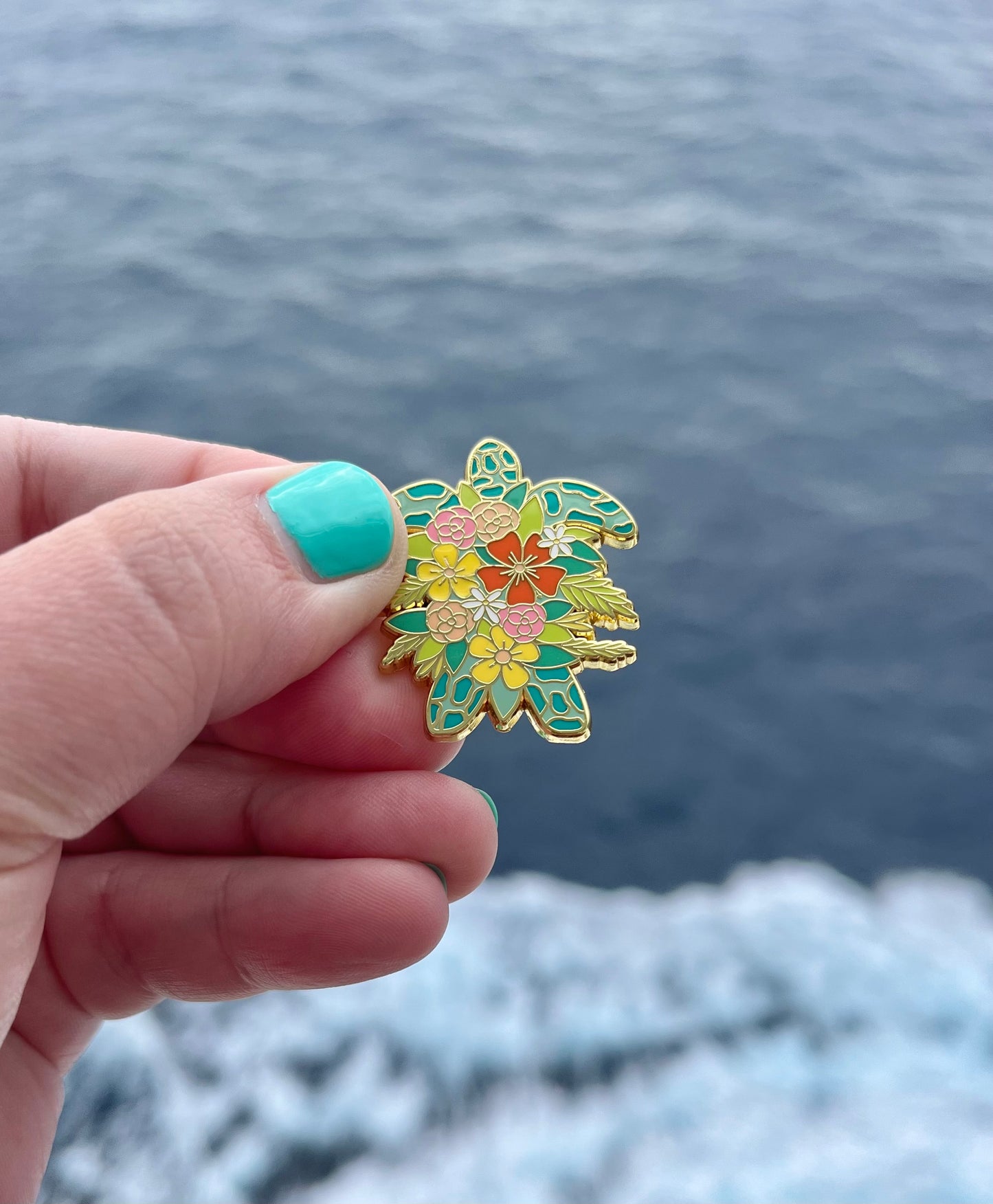 Floral Sea Turtle Enamel Needle Minder - Embroidery Accesory/Needle Magnet