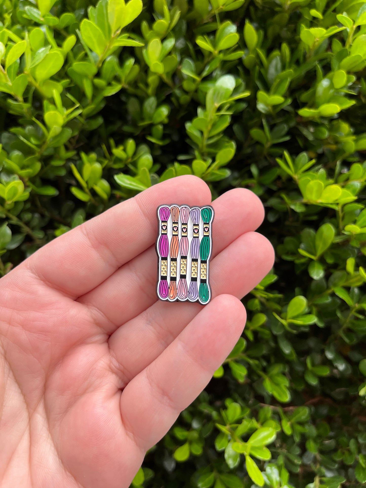 Flawed/Seconds • Enamel Floss Skein Needle Minder - Embroidery Accessory