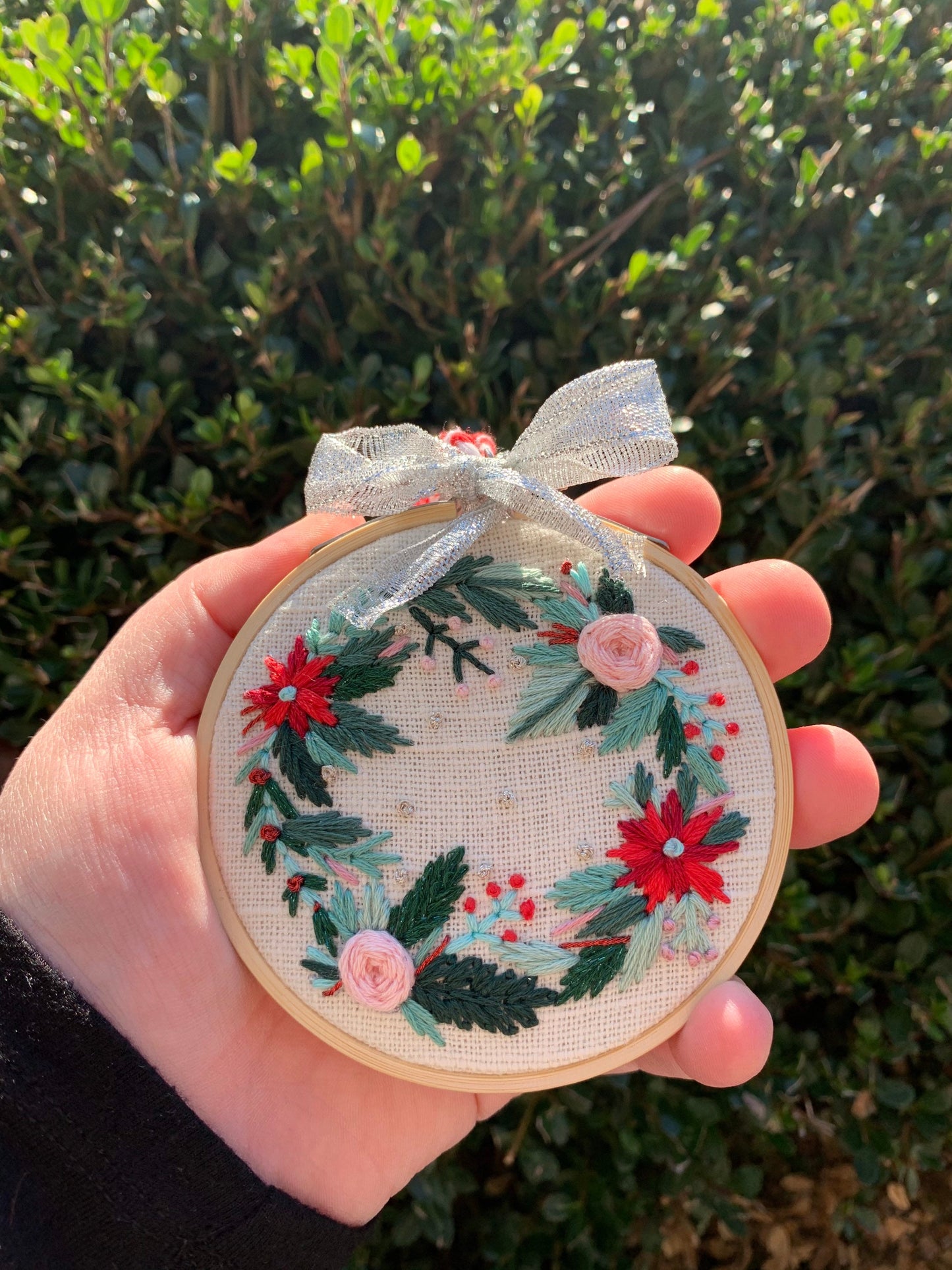 PDF Pattern - Floral Christmas Wreath, Intermediate Embroidery Pattern