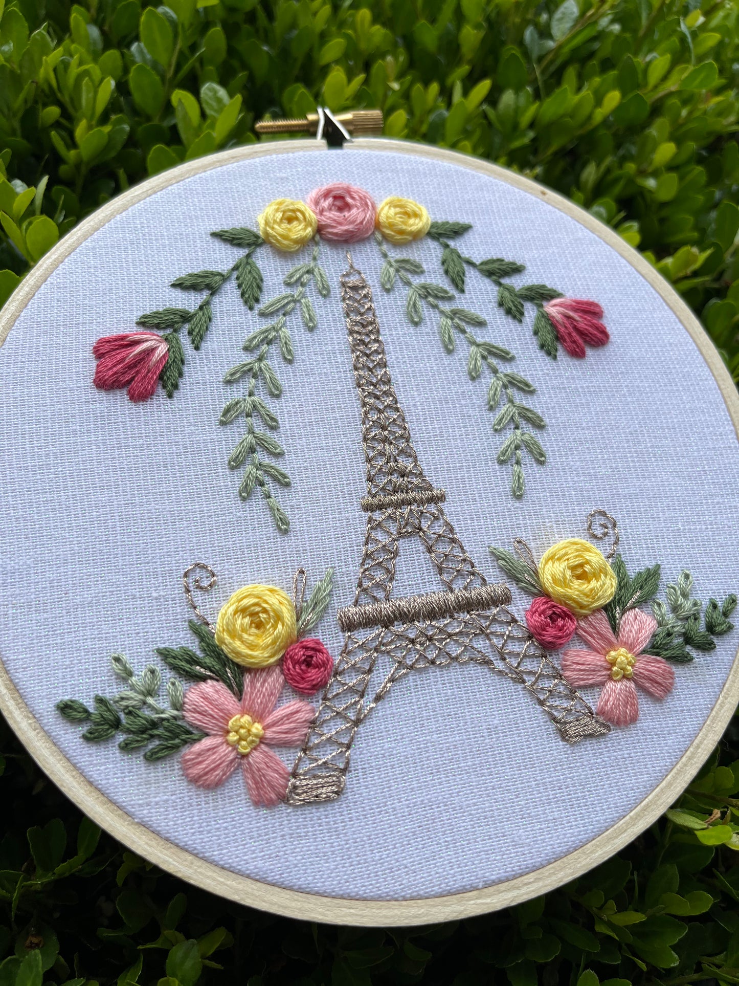 PDF Pattern - La Fleur Eiffel, Intermediate Embroidery Pattern