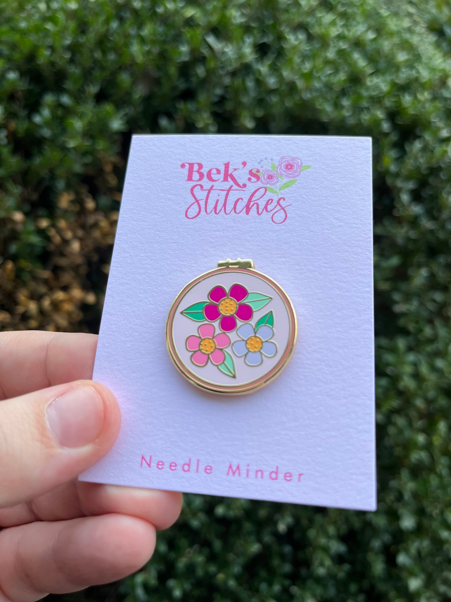 Floral Hoop Enamel Needle Minder - Embroidery Accesory/Needle Magnet