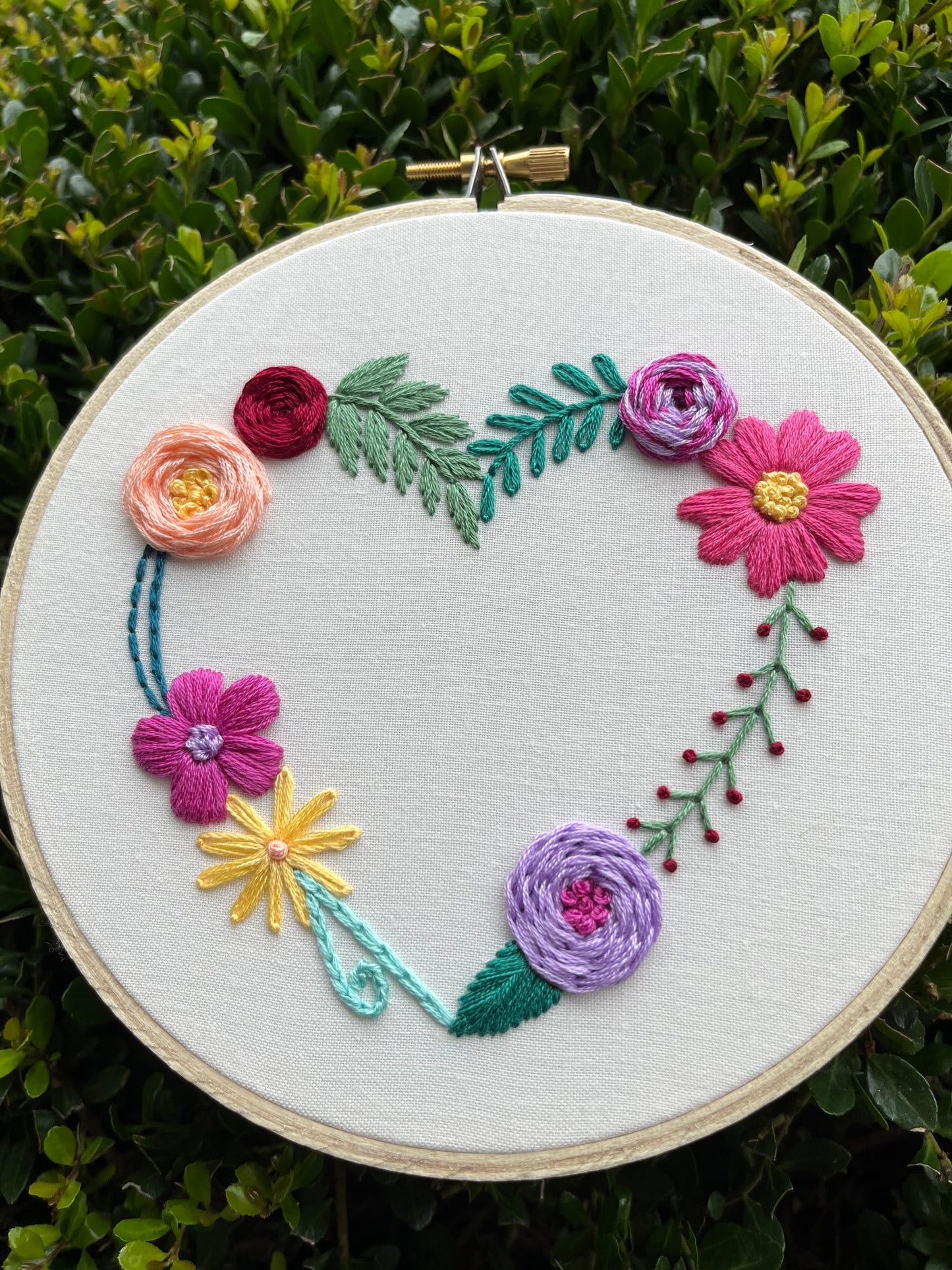 FULL KIT - Beginner's Heart Stitch Sampler/Stitch Along - DIY Embroidery Kit, Floral Embroidery, Embroidery Pattern