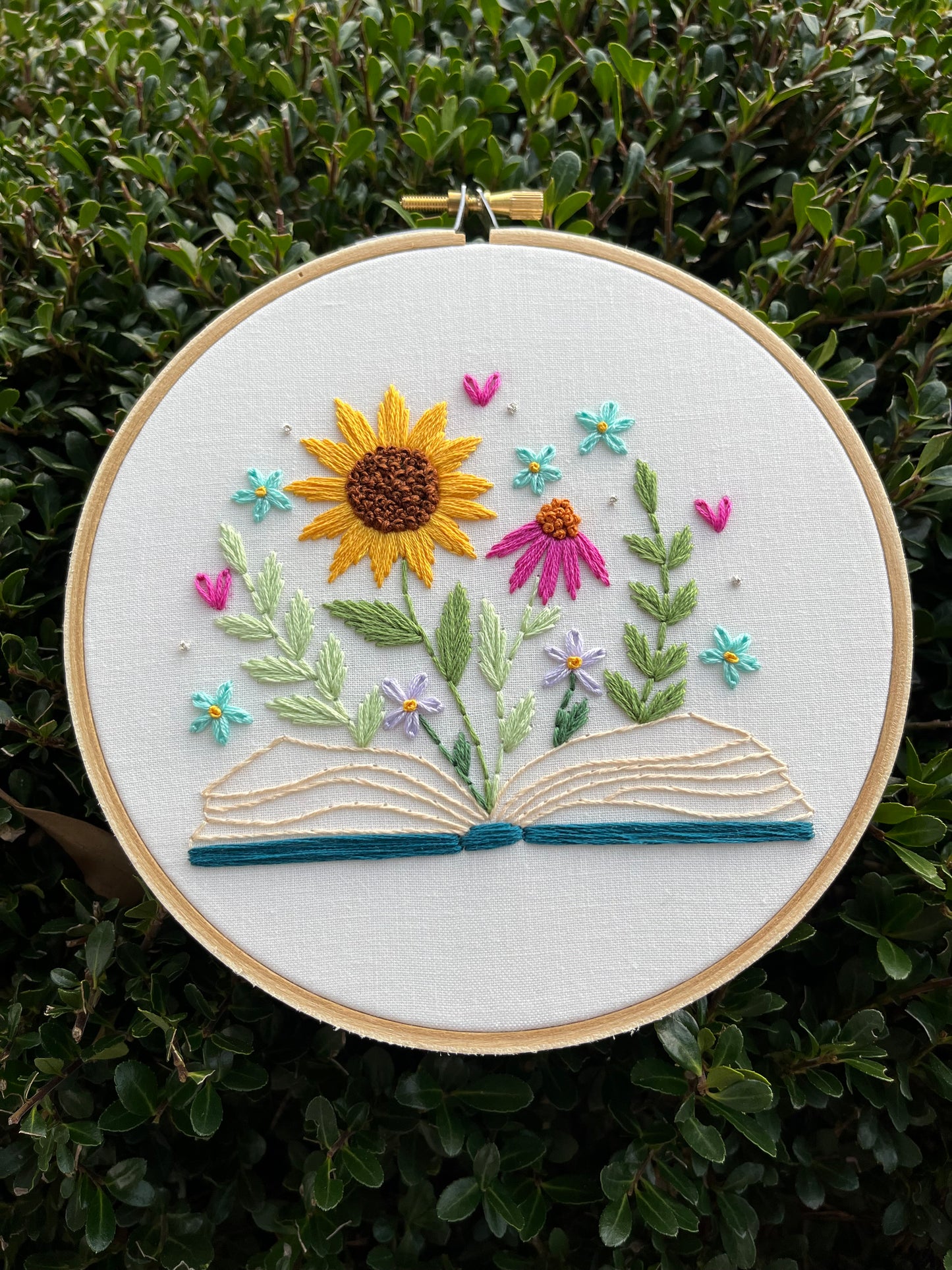 PDF Pattern - Bookish Blossoms, Beginner/Intermediate Floral Open Book Hand Embroidery Pattern