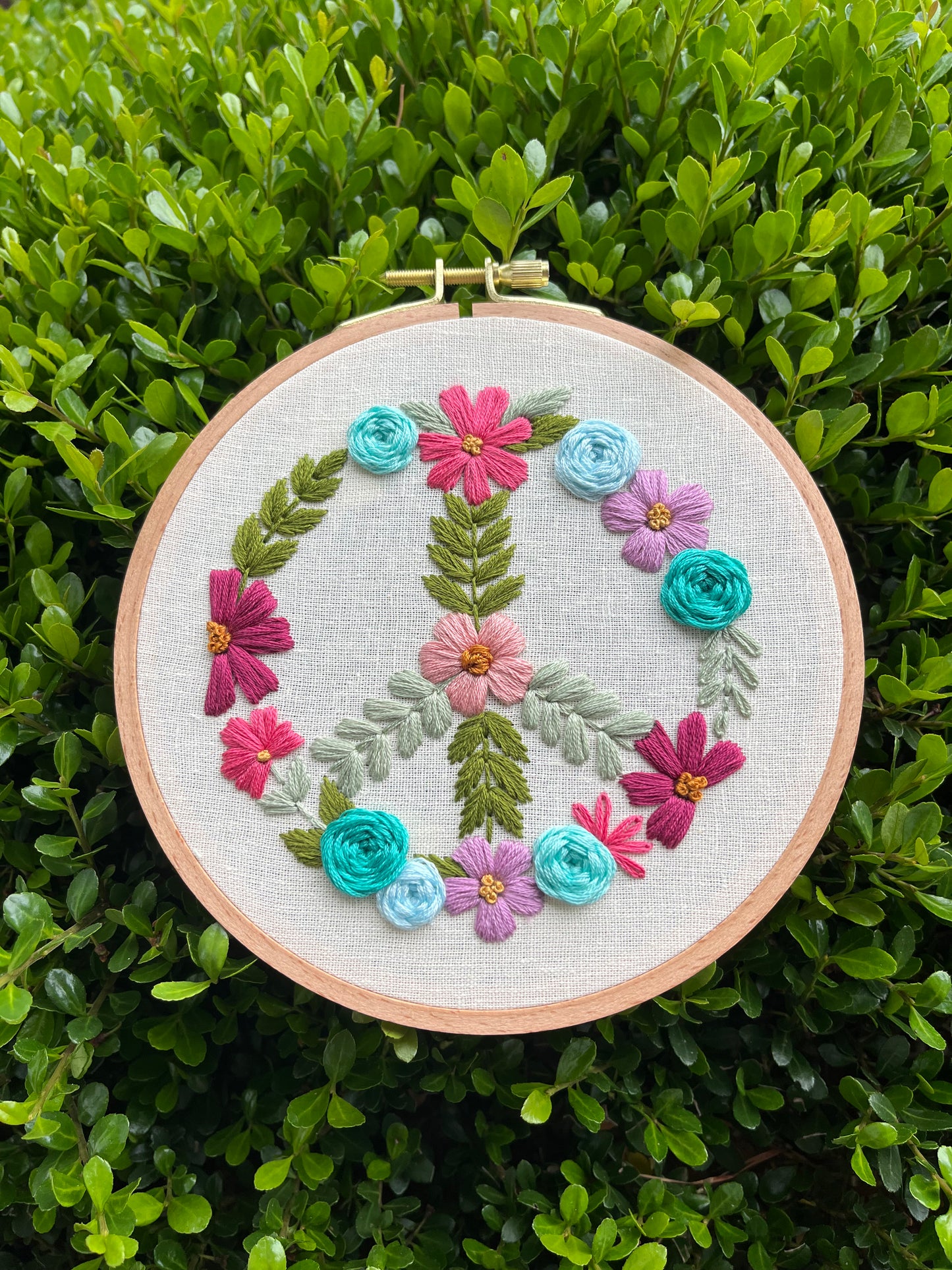 PDF Pattern - Peaceful Petals, Beginner/Intermediate Floral Peace Sign Symbol Hand Embroidery Pattern