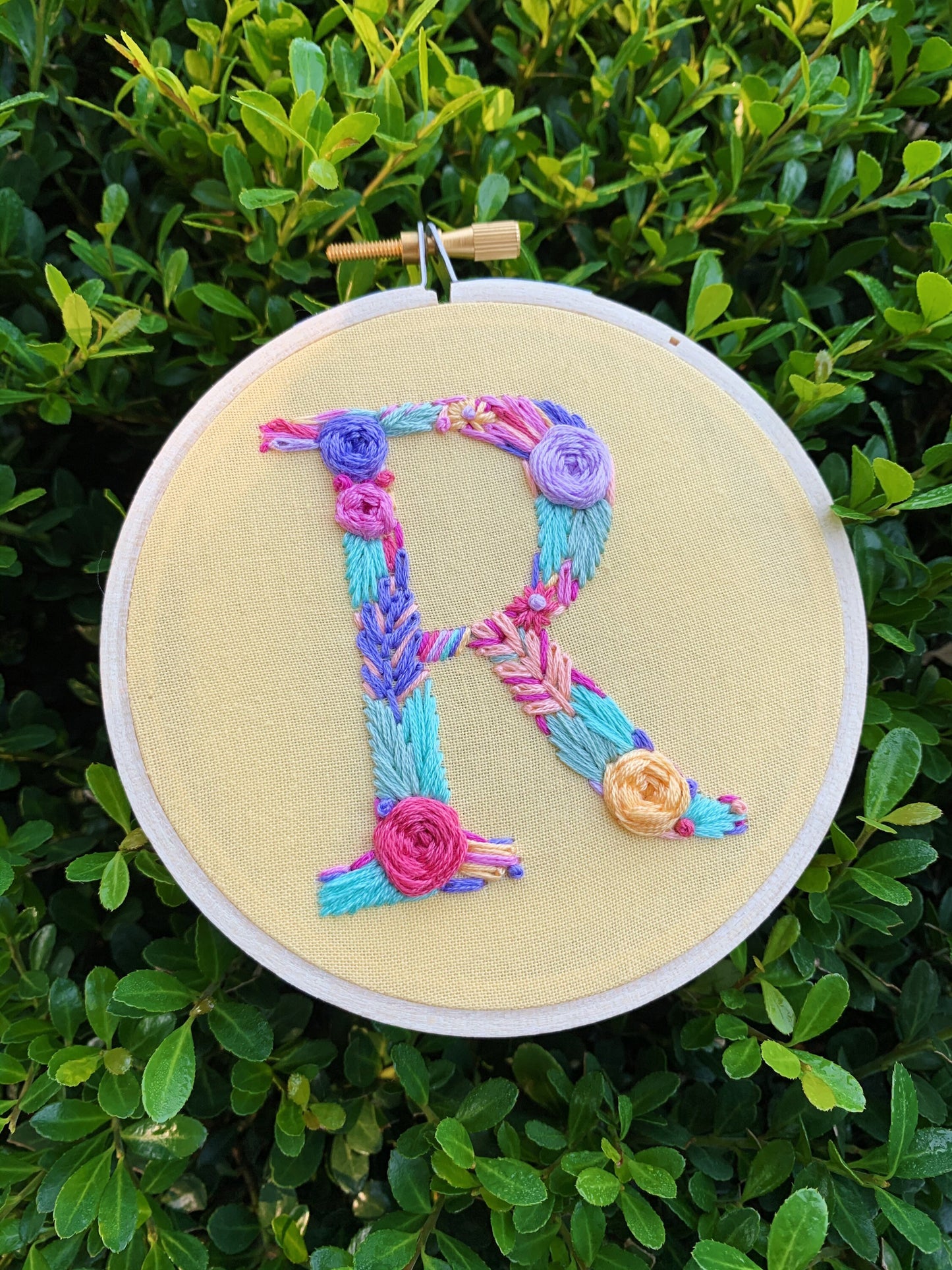 PDF Pattern - Letter R Floral Monogram Embroidery – Bek's Stitches